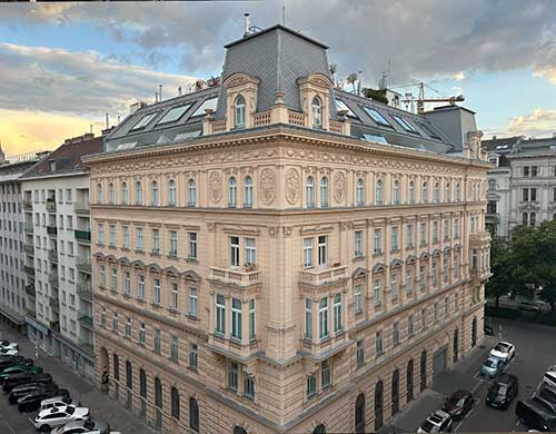 Altbau